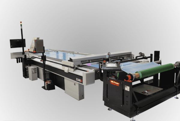 Unwinder with camera for material edge alignment